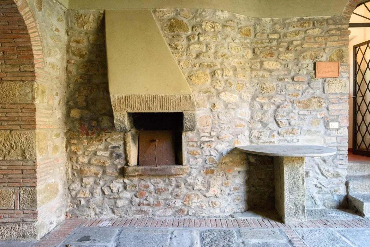 Agriturismo Fattoria Celle Фільїне-Вальдарно Номер фото
