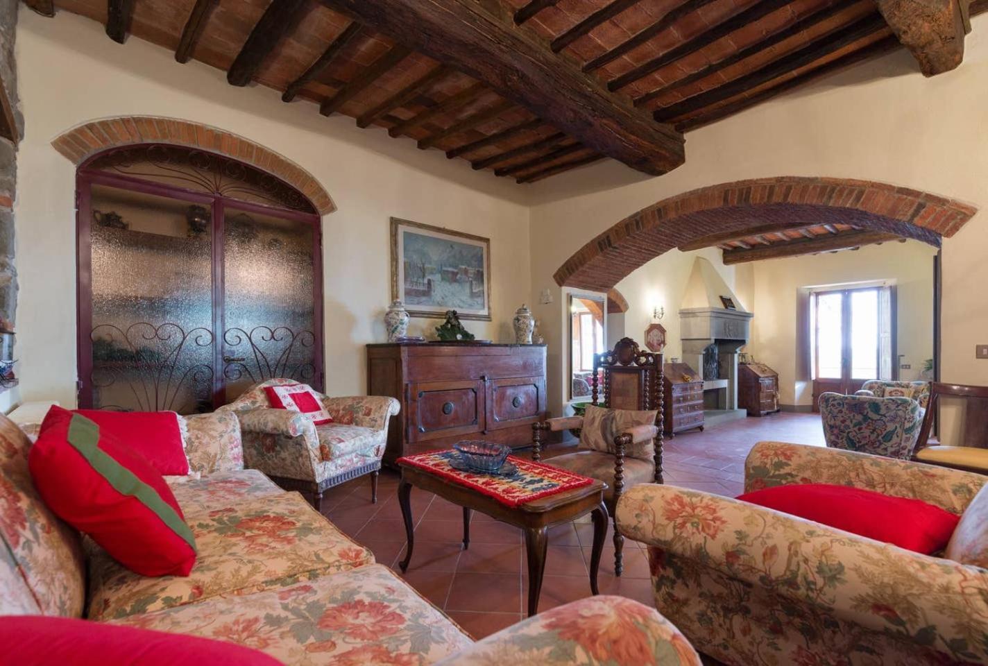 Agriturismo Fattoria Celle Фільїне-Вальдарно Номер фото